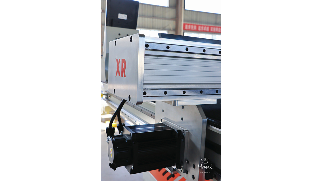 XR-ZN-2721Glass Intelligent Cutting Machine